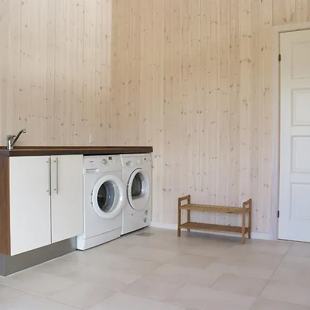 Four-bedroom Holiday Harestien With A Sauna 09 Feriehus *